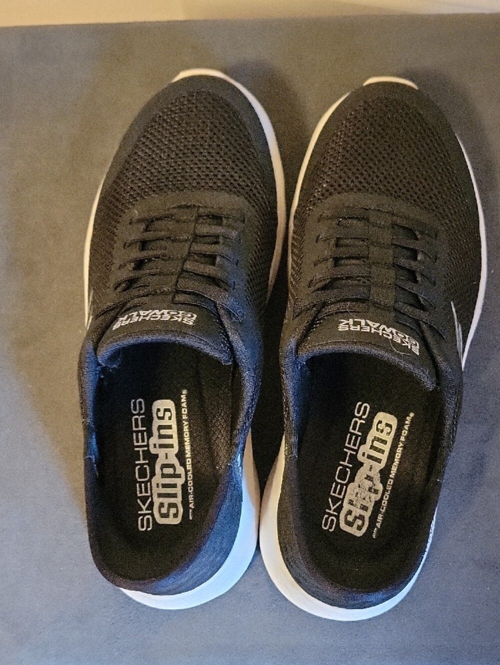 Skechers GOwalk Slip-ins, 7.5 - Picture 6 of 7